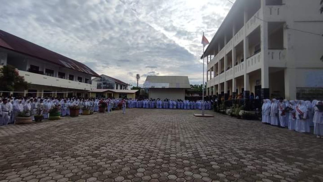 BNN Gelorakan War On Drugs dalam Upacara di SMPN 3 Banda Aceh