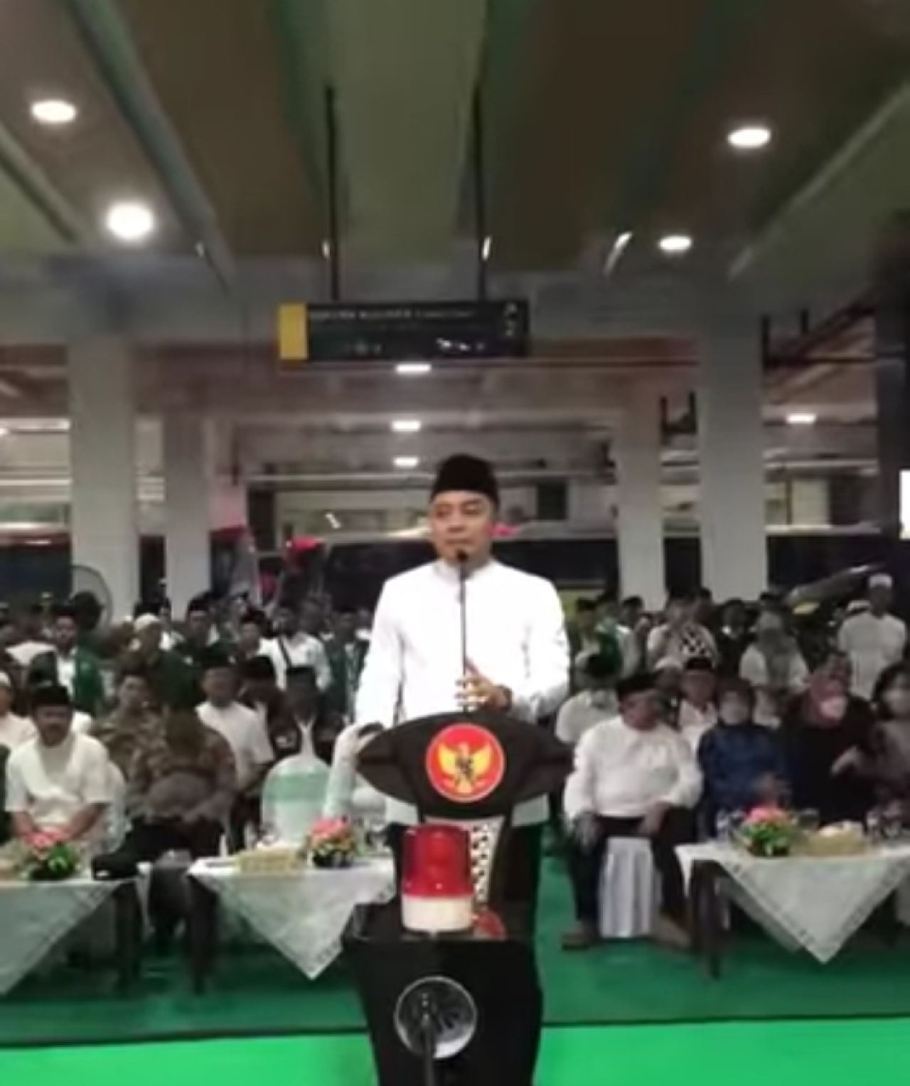Wali Kota Eri Cahyadi Lepas Kafilah Satu Abad NU Surabaya Menuju Sidoarjo