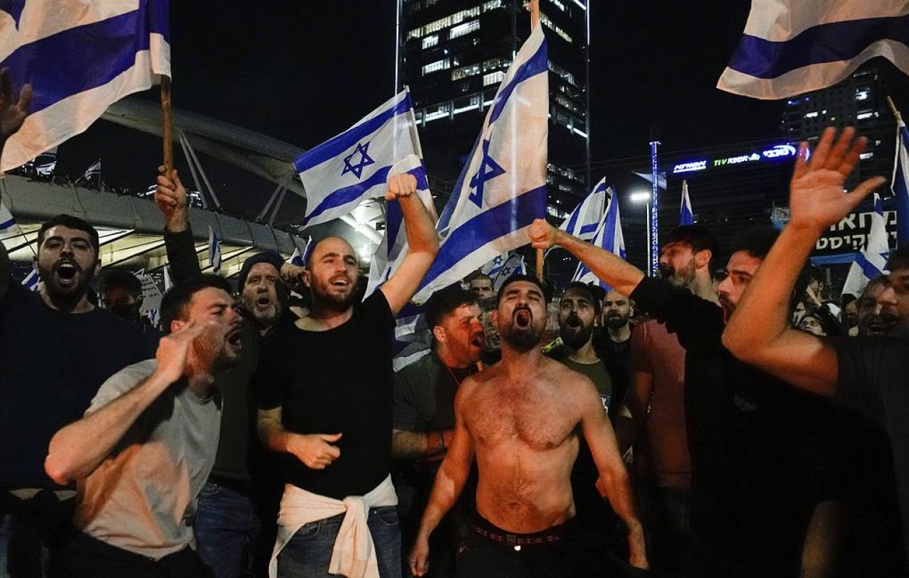 Israel Ricuh, Tiba-tiba Jalan Raya Ayalon Tel Aviv Dipenuhi Pengunjuk Rasa