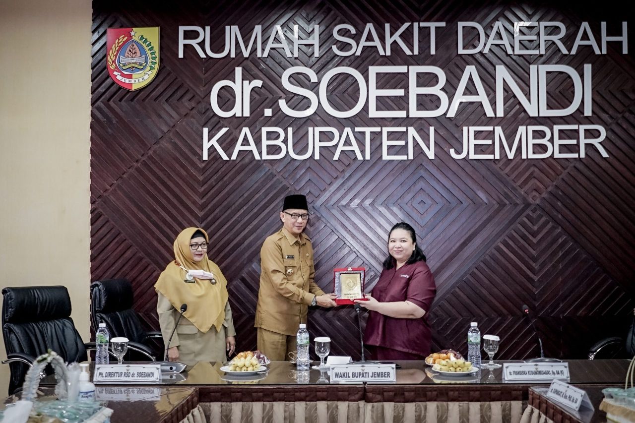 RSD. dr. Soebandi Jember Lakukan Operasi Perdana Pembuatan Anus