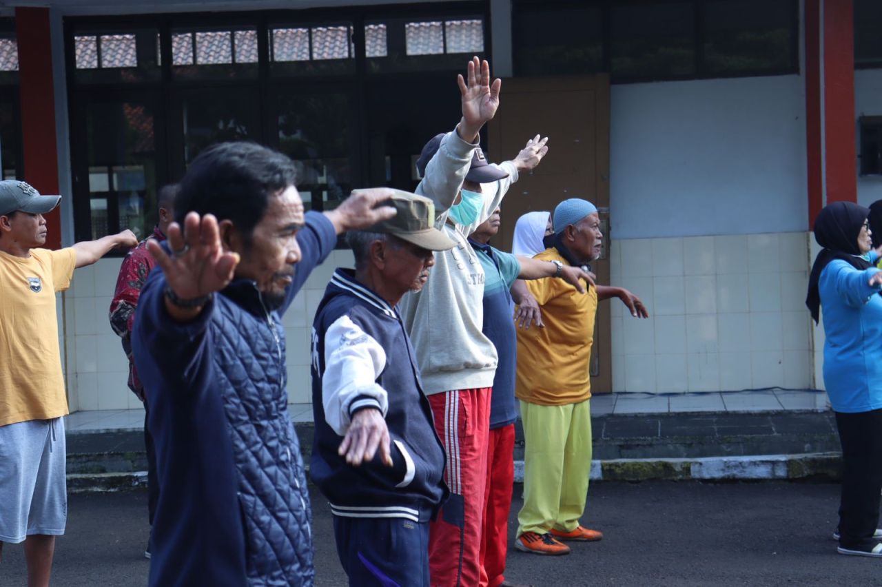Jelang peringatan Hari Lanjut Usia Nasional, Kemensos Gelar Senam Bersama