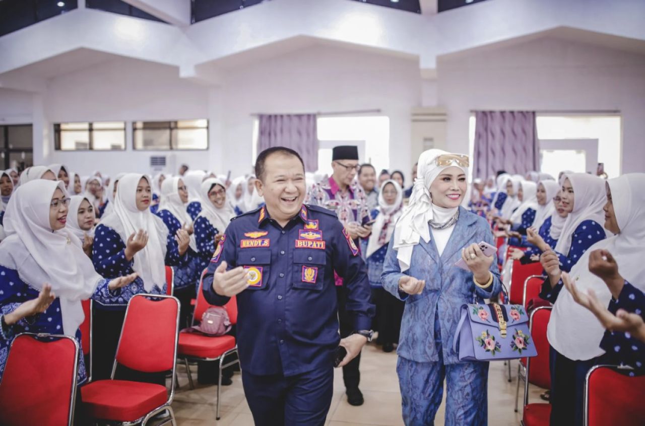 Bupati Jember Hendy Siswanto