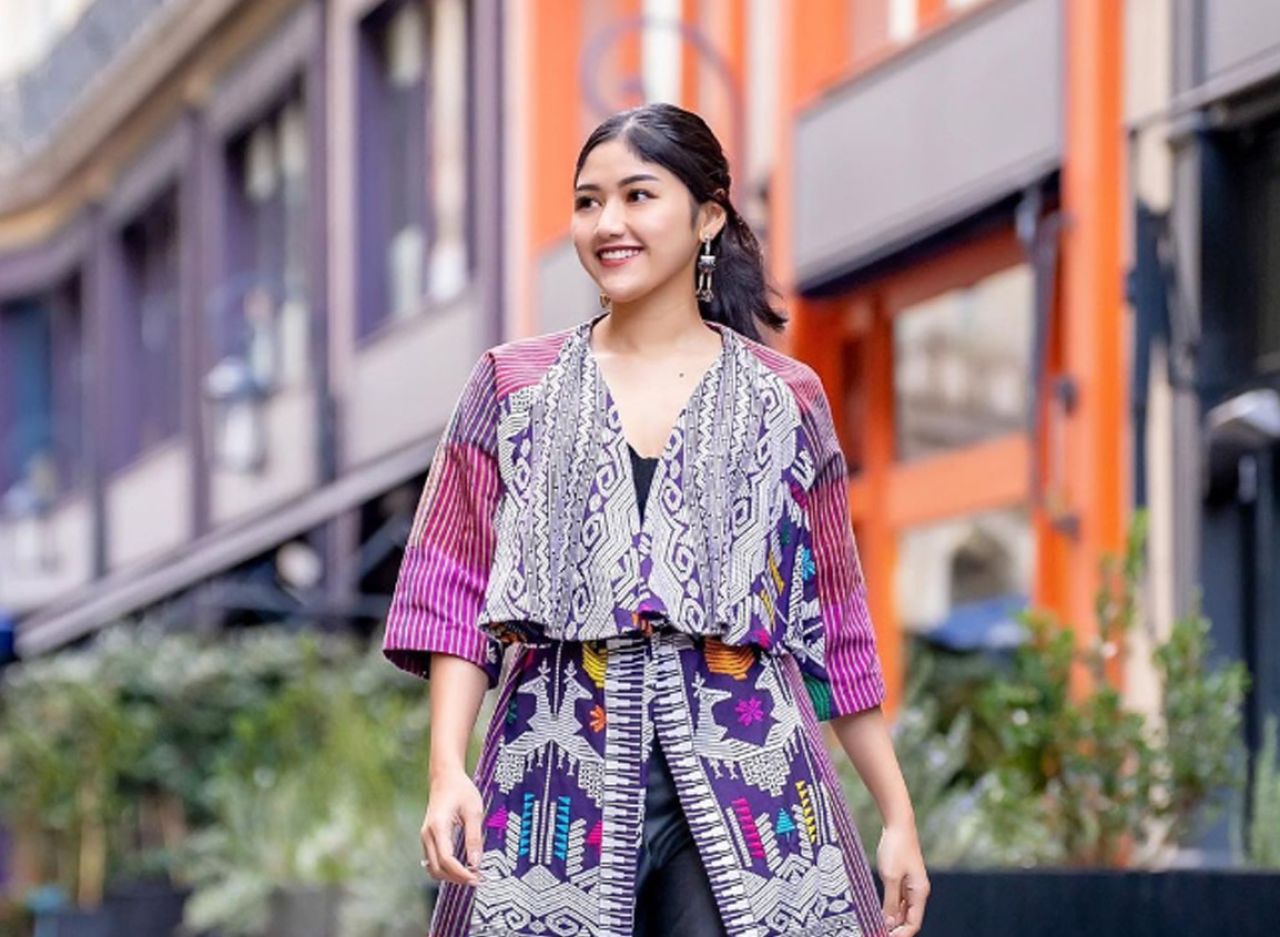 Dituduh Sekolah Pakai Uang Negara, Ini Jawaban Menohok Menantu Jokowi