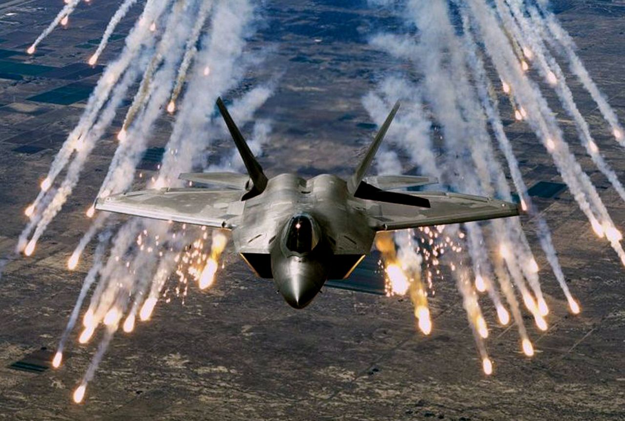 F22 Raptor AS Tak Mampu Berperang Alias Bebek Lumpuh? Artik Menganalisa