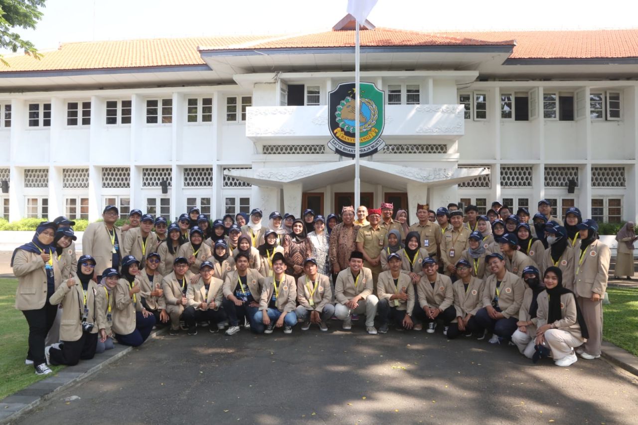 105 Mahasiswa KKN UGM Optimalisasi 4 Program Pemkab Banyuwangi