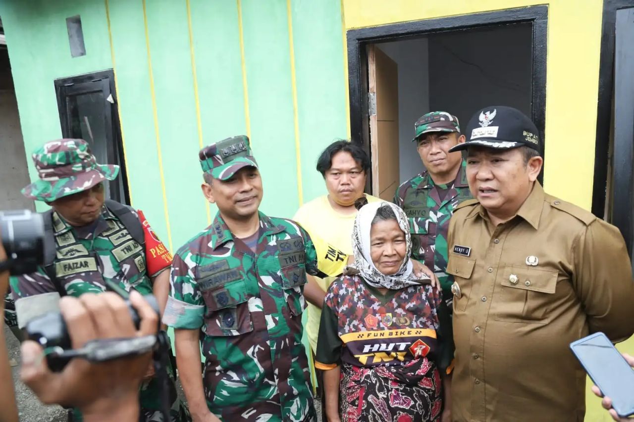 Kaso'on Pak, Kata Ibu Sawani Usai Terima Rumah Baru TMMD dari Bupati Jember