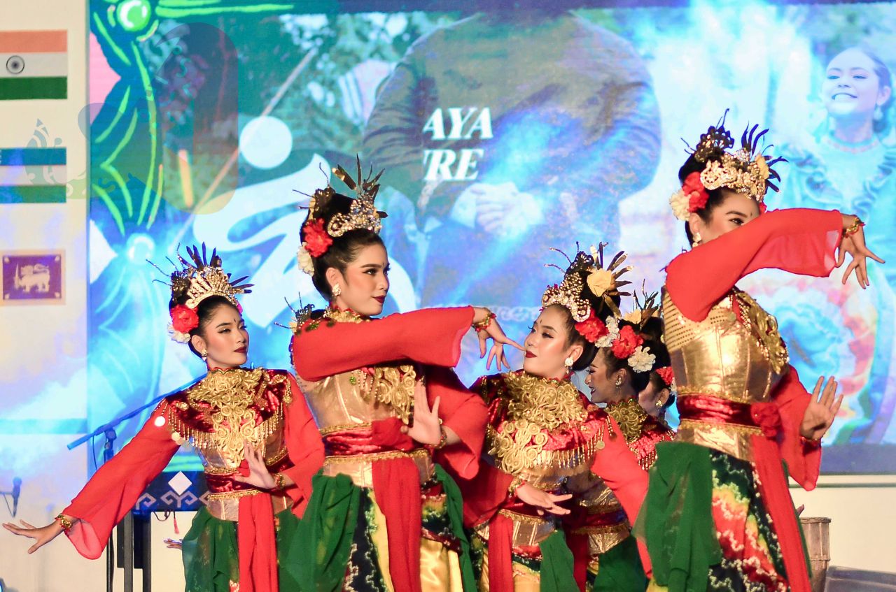 Penampilan delegasi dari Sumatera © Fudaili/ARTIK