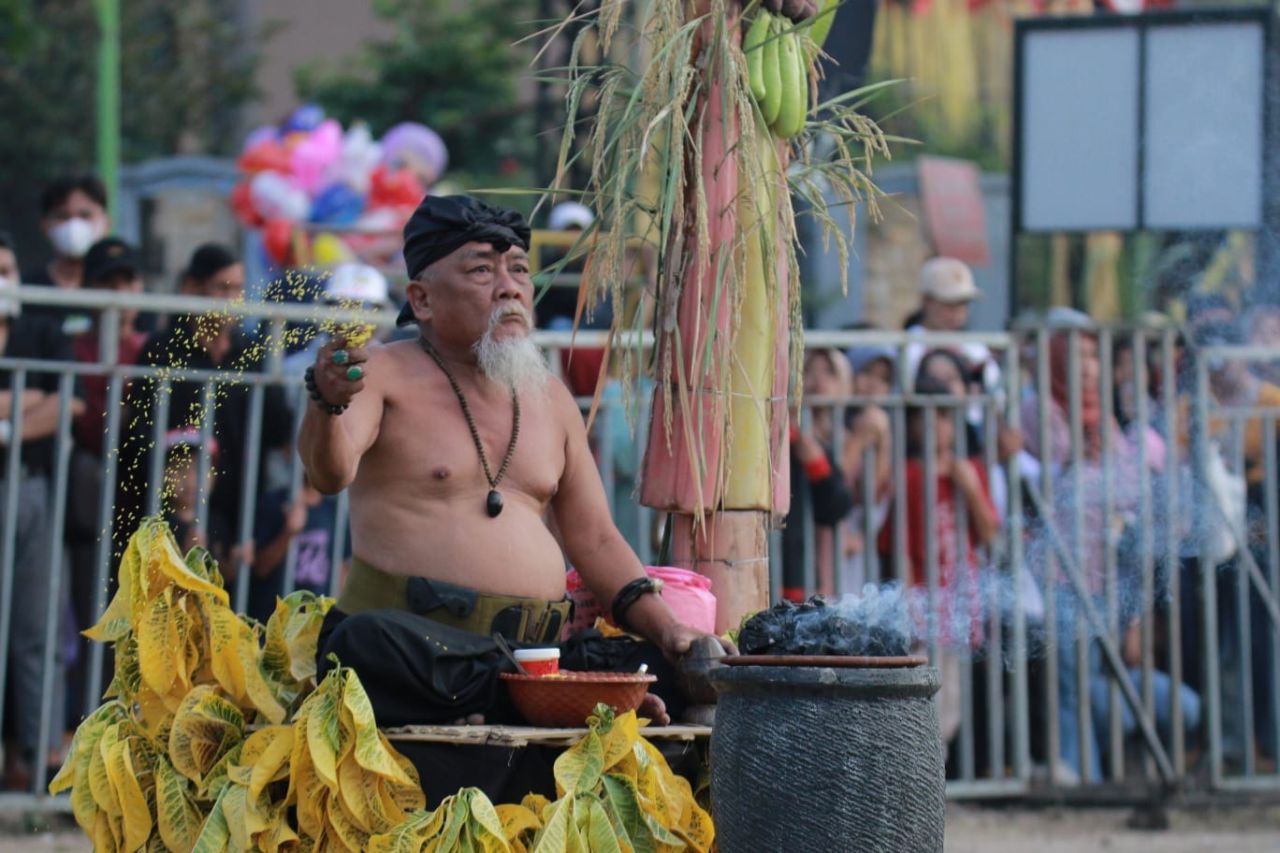 Serba-serbi Keunikan bulan Suro, Ada Tradisi Keboan di Rogojampi Banyuwangi