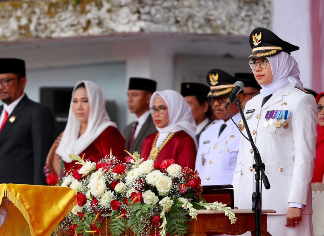 Upacara 17 Agustus di Banyuwangi Cukup khidmat Meski Diguyur Hujan Deras