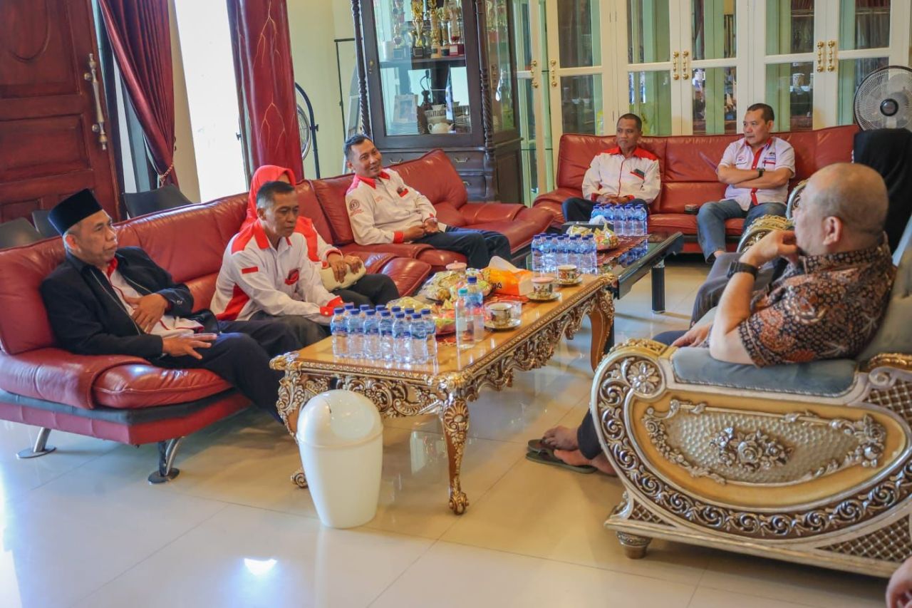 Bertemu ABPEDNAS Blitar, Ketua DPD RI LaNyalla Berjanji Kawal Revisi UU Desa