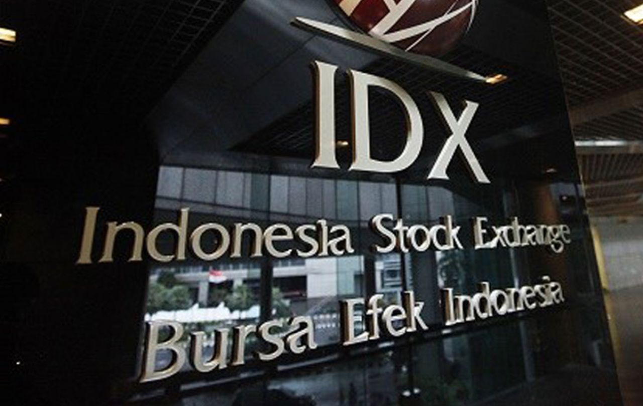 IHSG Terbang ke Level 7.003,94, Tertinggi dalam Sepekan