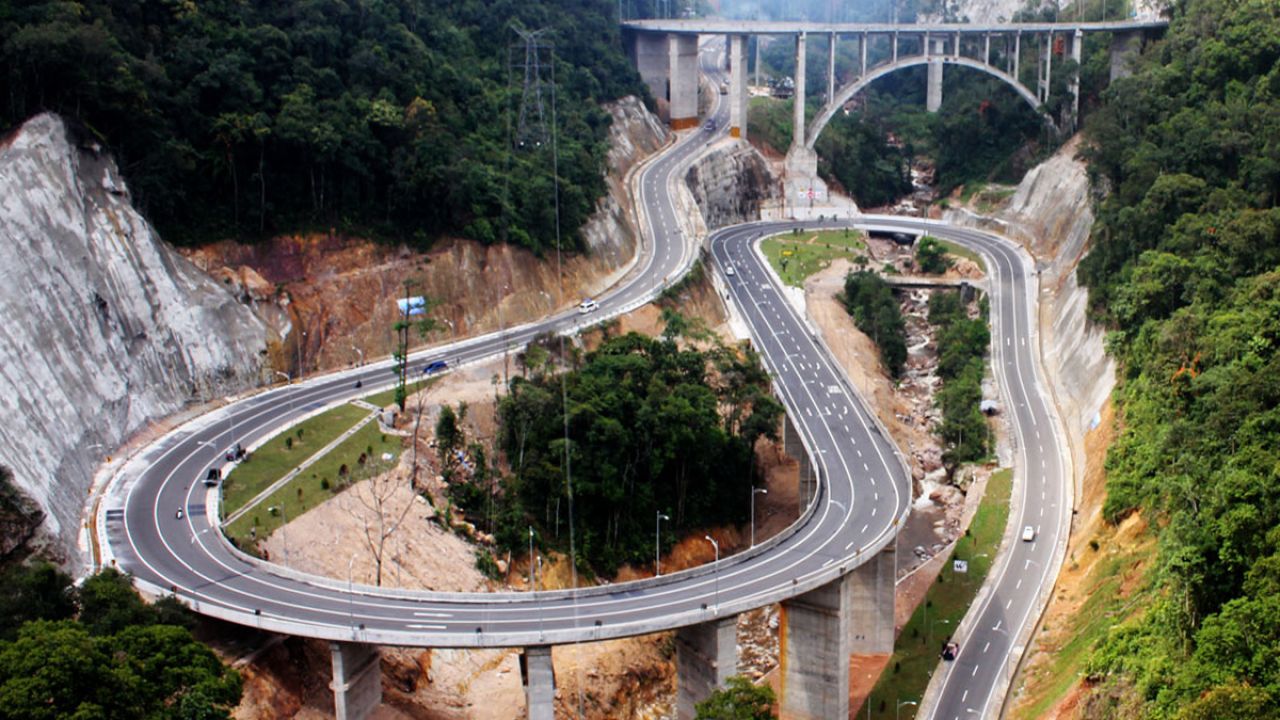 Salah satu karya PT Waskita Karya, Jembatan Kelok Sembilan