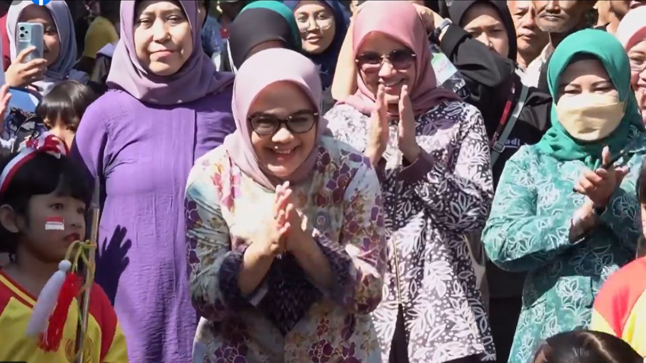 Tim Penggerak PKK Surabaya dan BKKBN Jawa Timur