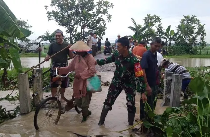 Banjir Melanda Tanggungharjo dan Penawangan, 250 Lebih Rumah Terendam