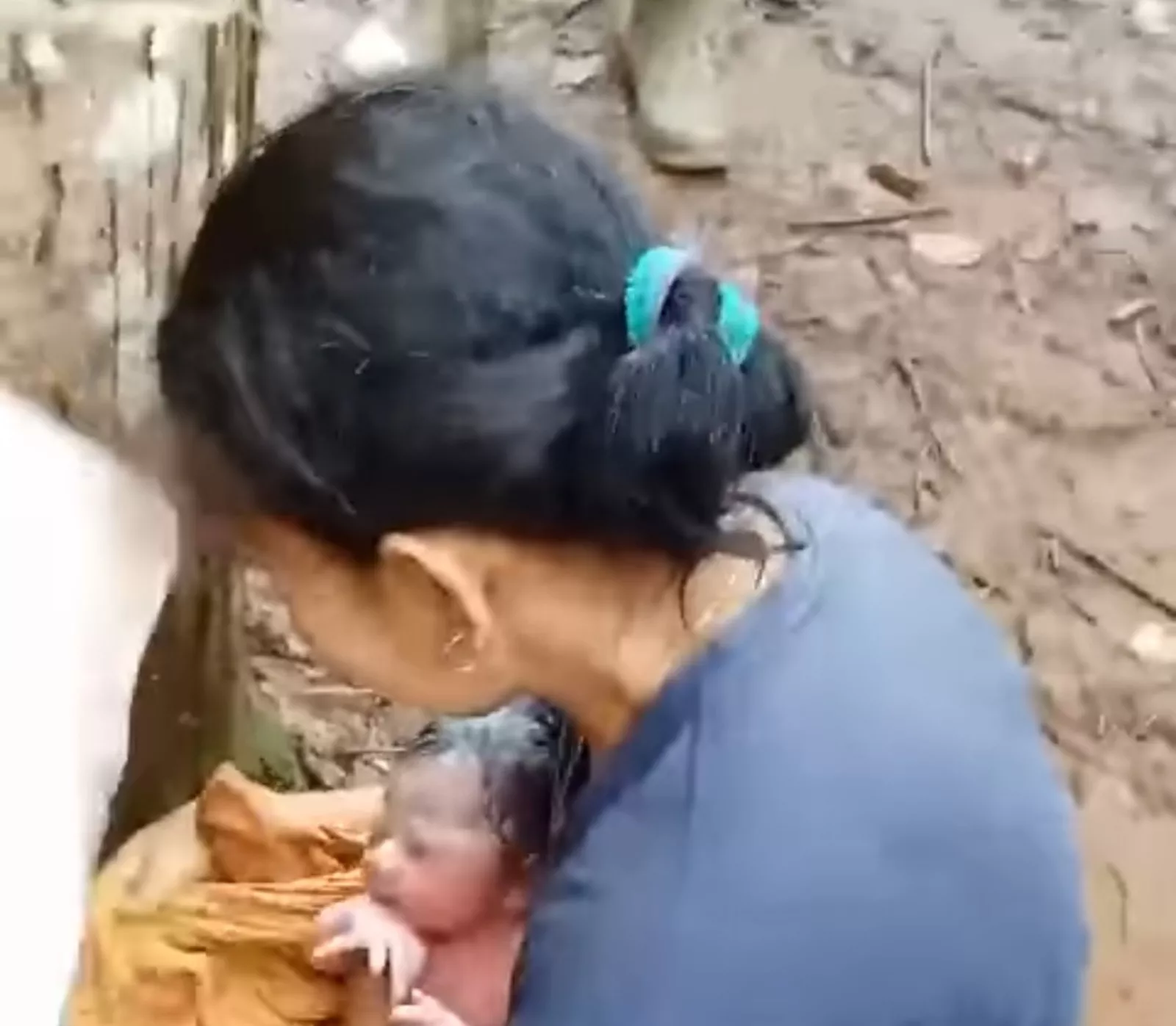 Bayi Perempuan Ditemukan di Kebun Karet Milik Warga Desa Bingkulu dalam Kondisi Hidup
