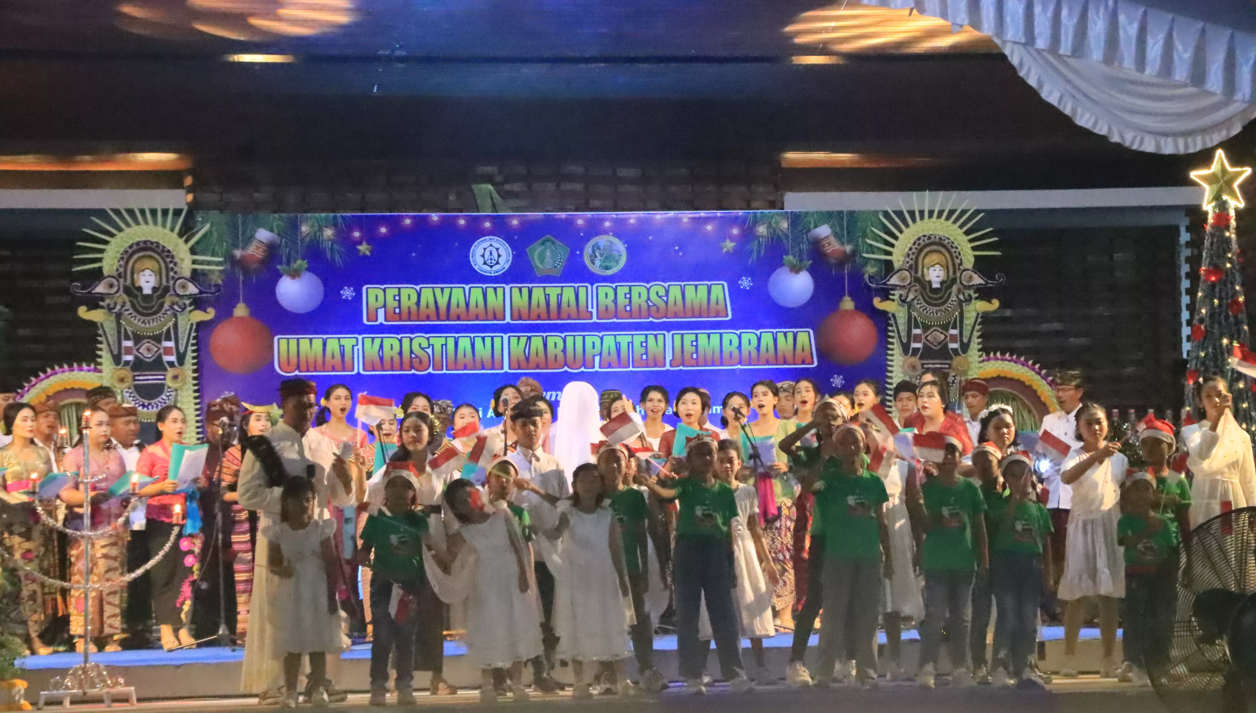 Umat Kristiani Jembrana Gelar Perayaan Natal Bersam