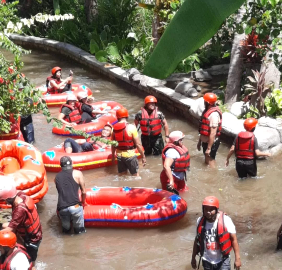 Desa Celuk Miliki Wisata Tubing Asasuka, Arena Bermain Air yang Seru Sinergi dengan Bumdes