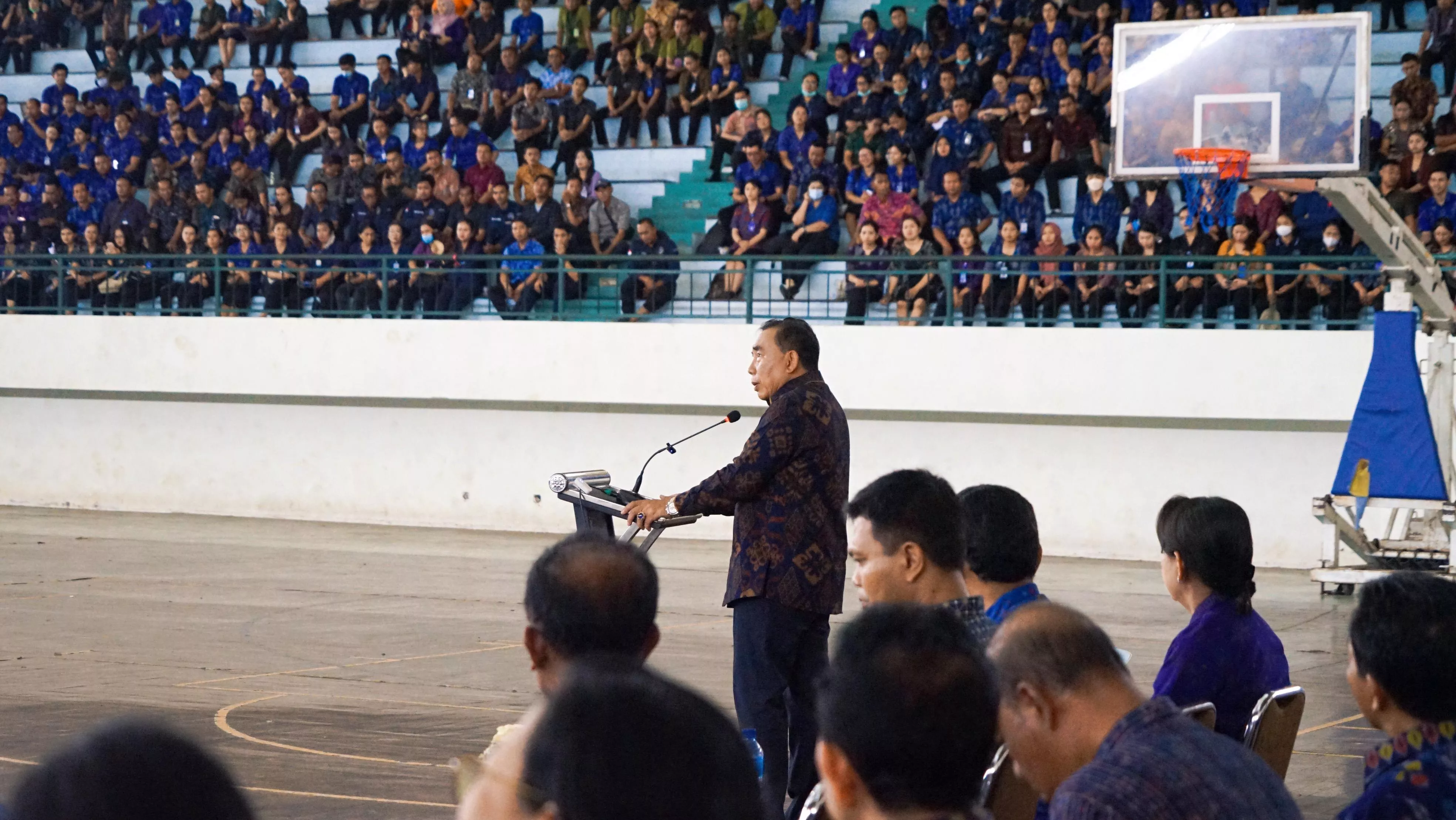 Apresiasi Tenaga Kontrak, Bupati Tamba Naikkan Gaji dan Usulkan Formasi