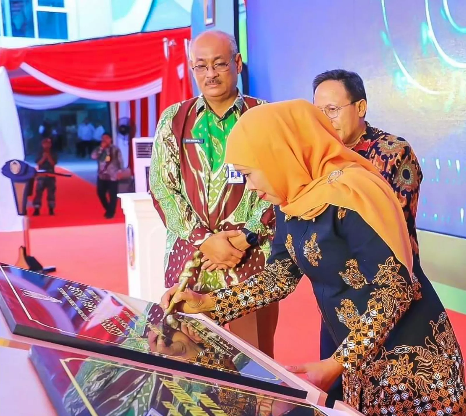 Gubernur Khofifah Resmikan Gedung Rawat Jalan dan Kamar Operasi MOT RSMM Jatim