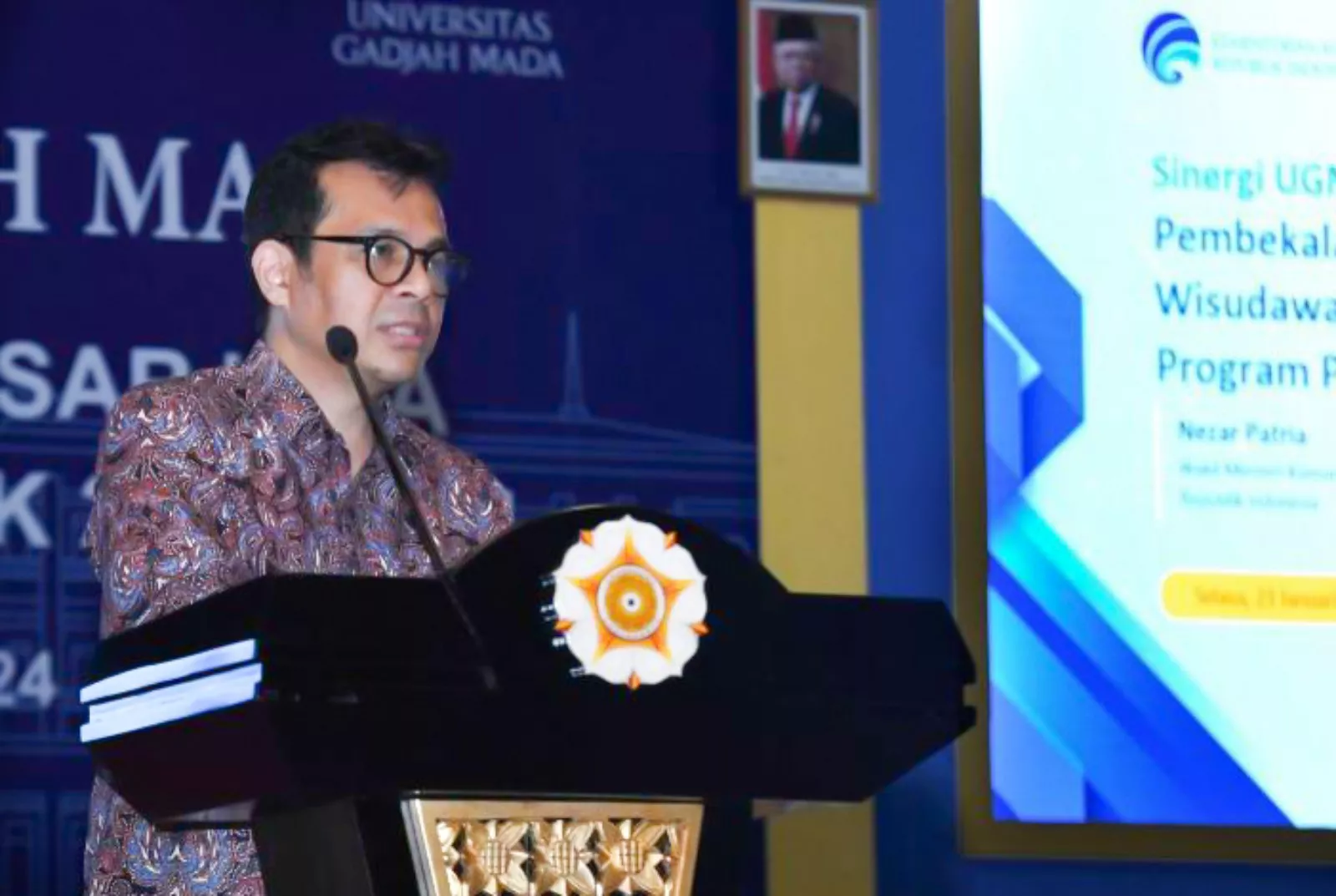 Wamenkominfo Dorong Wisudawan Pascasarjana UGM Siap Hadapi Era Digital