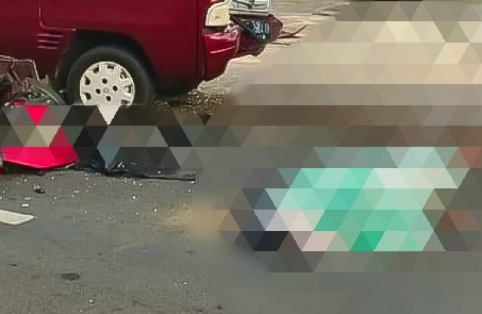 Kecelakaan Maut di Tulungagung, Motor dan Mobil Adu Depan, Korban Tewas di TKP