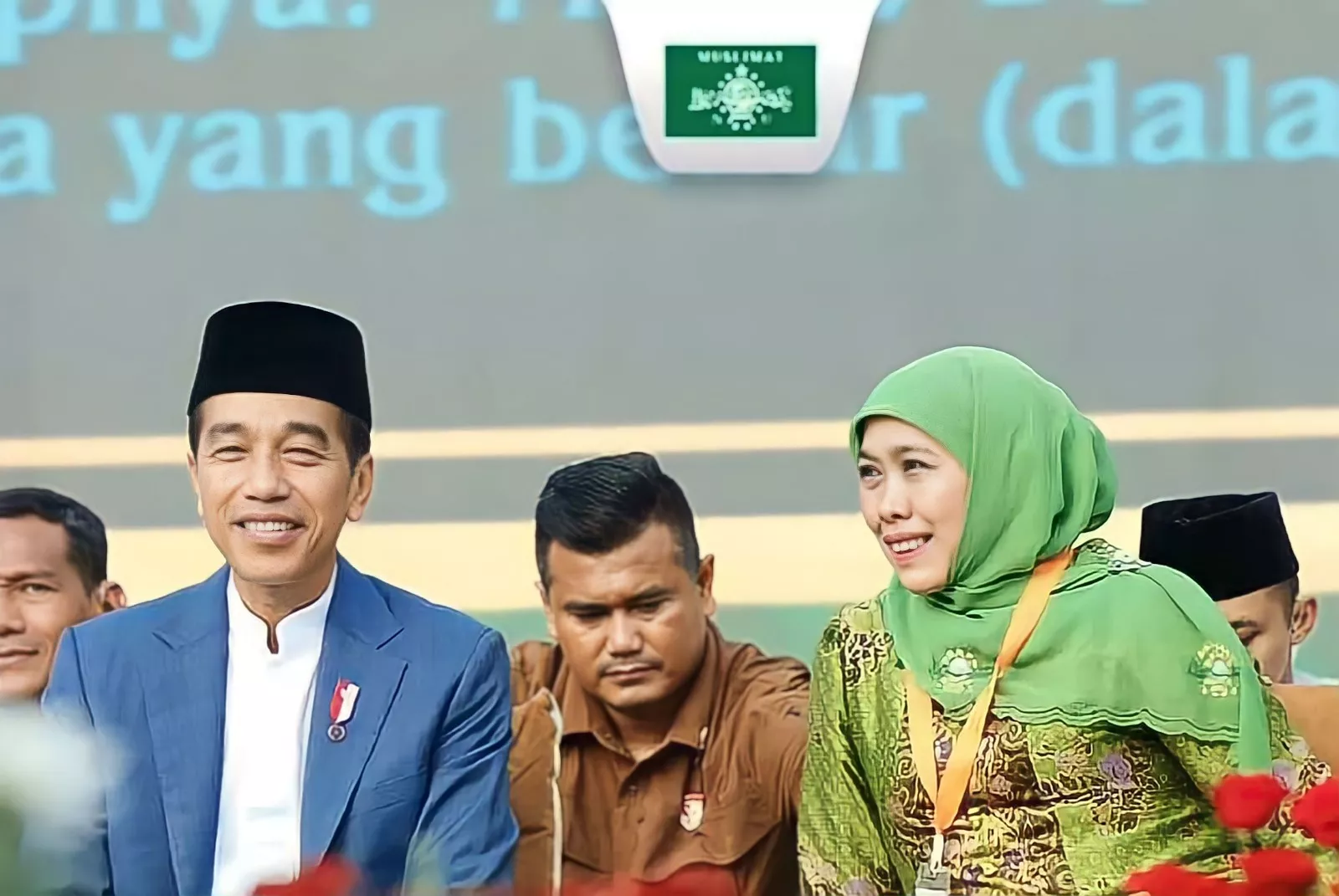Harlah Muslimat NU di GBK, Jokowi dan Khofifah Satu Visi Tetap Bersatu di Pilpres 2024