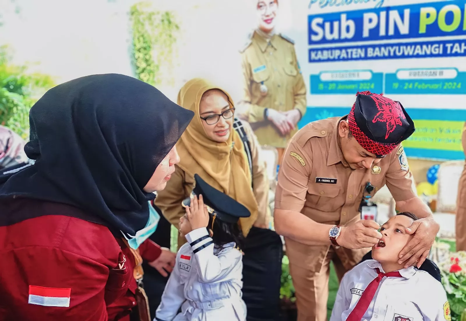 Gelar Vaksinasi Masal Polio, Ipuk Fiestiandani Sebut Banyuwangi Masih Nol Kasus