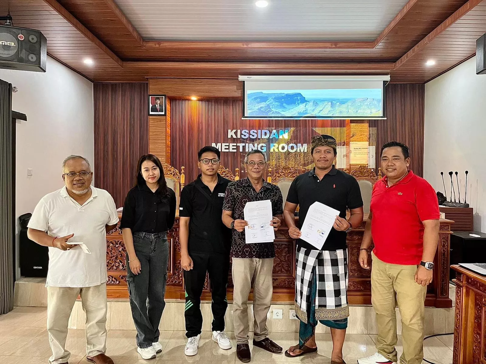 Desa Lebih dan Sidan Berkolaborasi dalam Program I Career Menuju Sukses