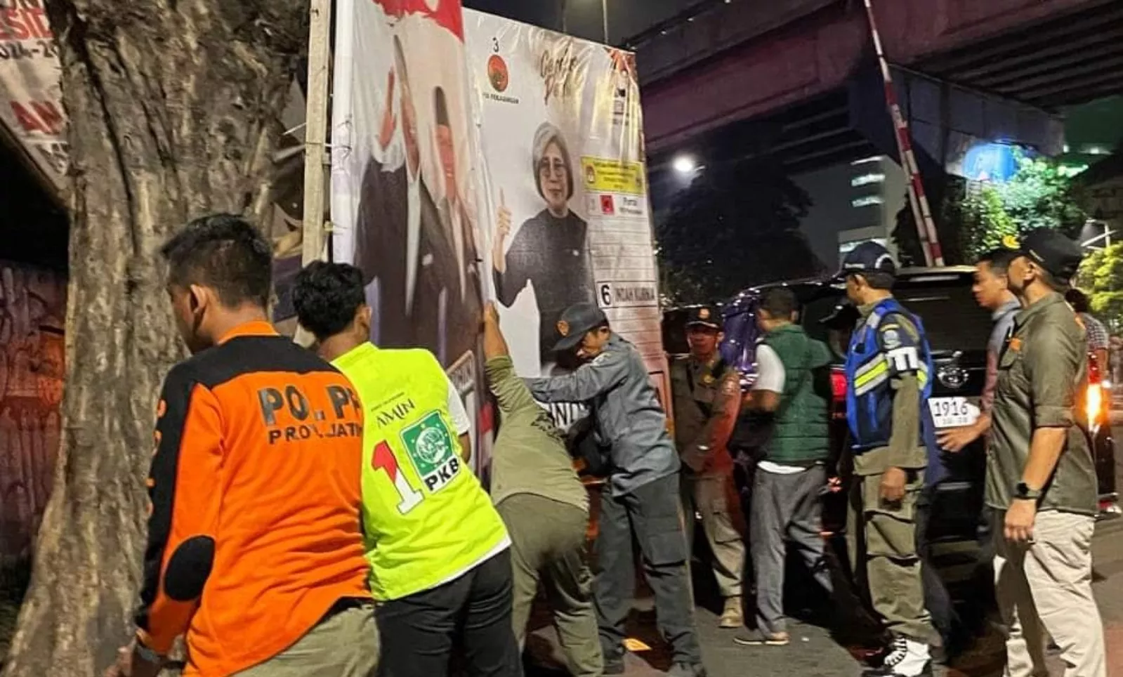 APK di Surabaya dan Sidoarjo Disapu Bersih oleh KPU Jatim di Hari Pertama Masa Tenang