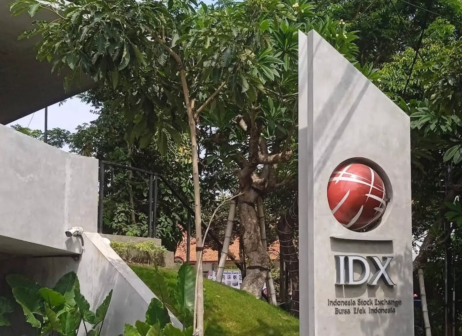 Debut Manis Empat Emiten Baru, ALII dan MPIX Terbang Tinggi