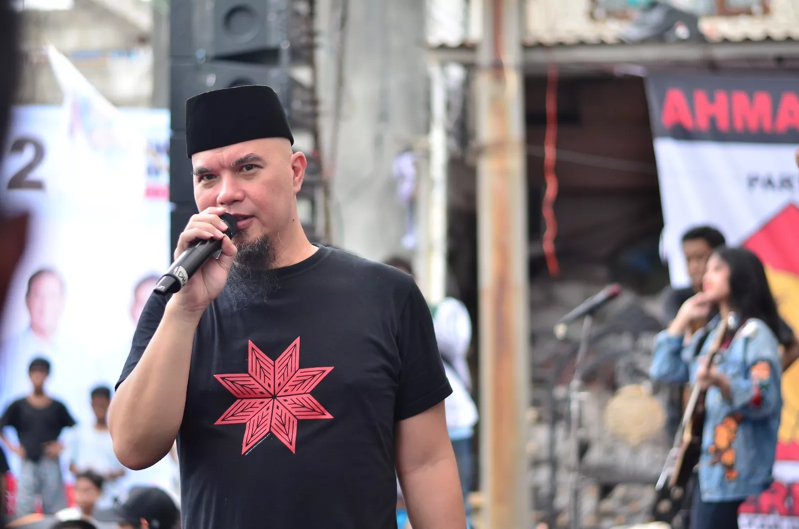 Kampanye Ahmad Dhani di Surabaya, Hits Dewa 19 Menyapa Ribuan Warga Bulak Banteng