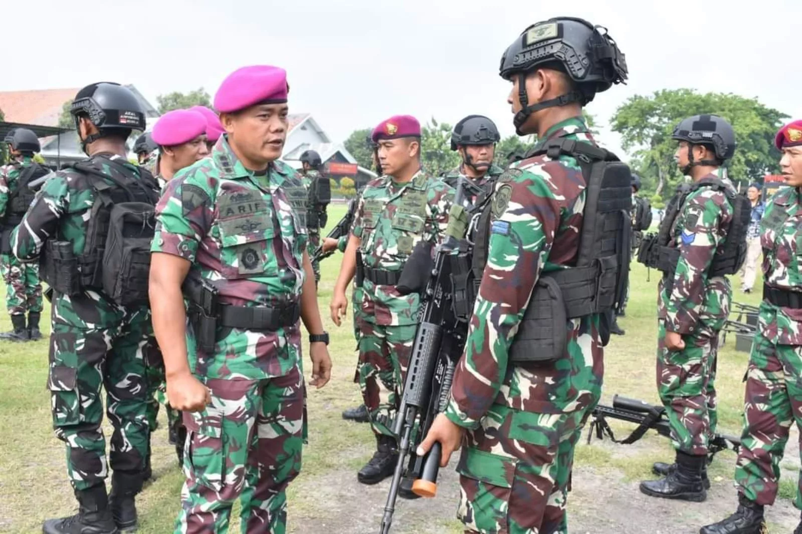 Prajurit Batalyon Infanteri 5 Marinir Ikuti Latihan Satgas Pamtas Mobile RI-PNG ke Sukabumi