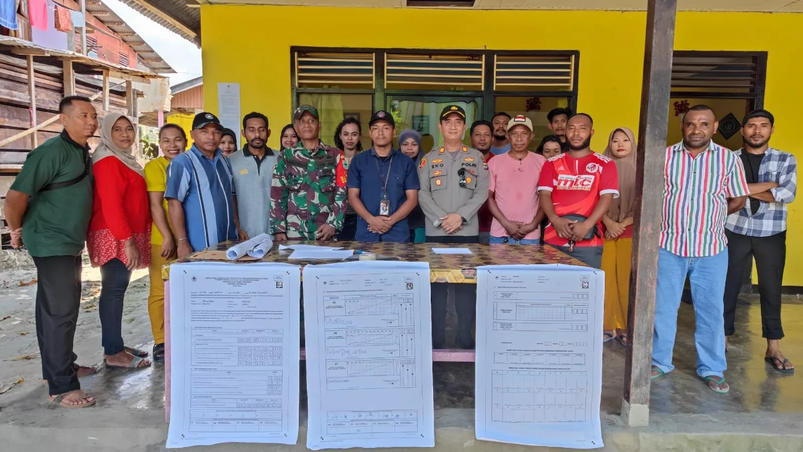Patroli Dialogis Polsek Fakfak Pantau Bimtek KPPS Jelang Pemilu