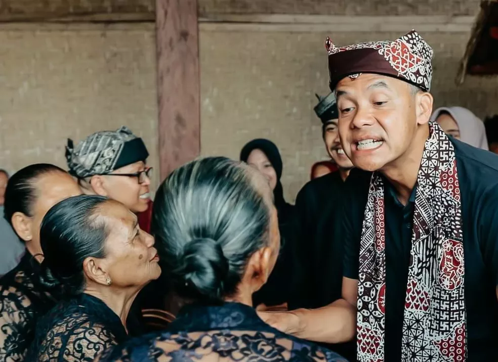 Ngopi Bareng Suku Osing, Ganjar Pranowo Berjanji Bantu Pengembangan Desa Kemiren