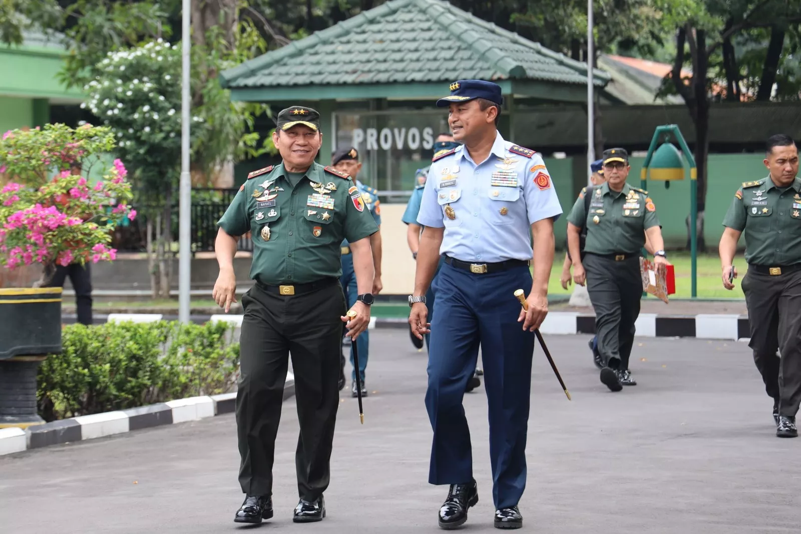 Mayjen TNI Rafael Granada Baay Sambut Kunjungan Kerja Pangkogabwilhan II