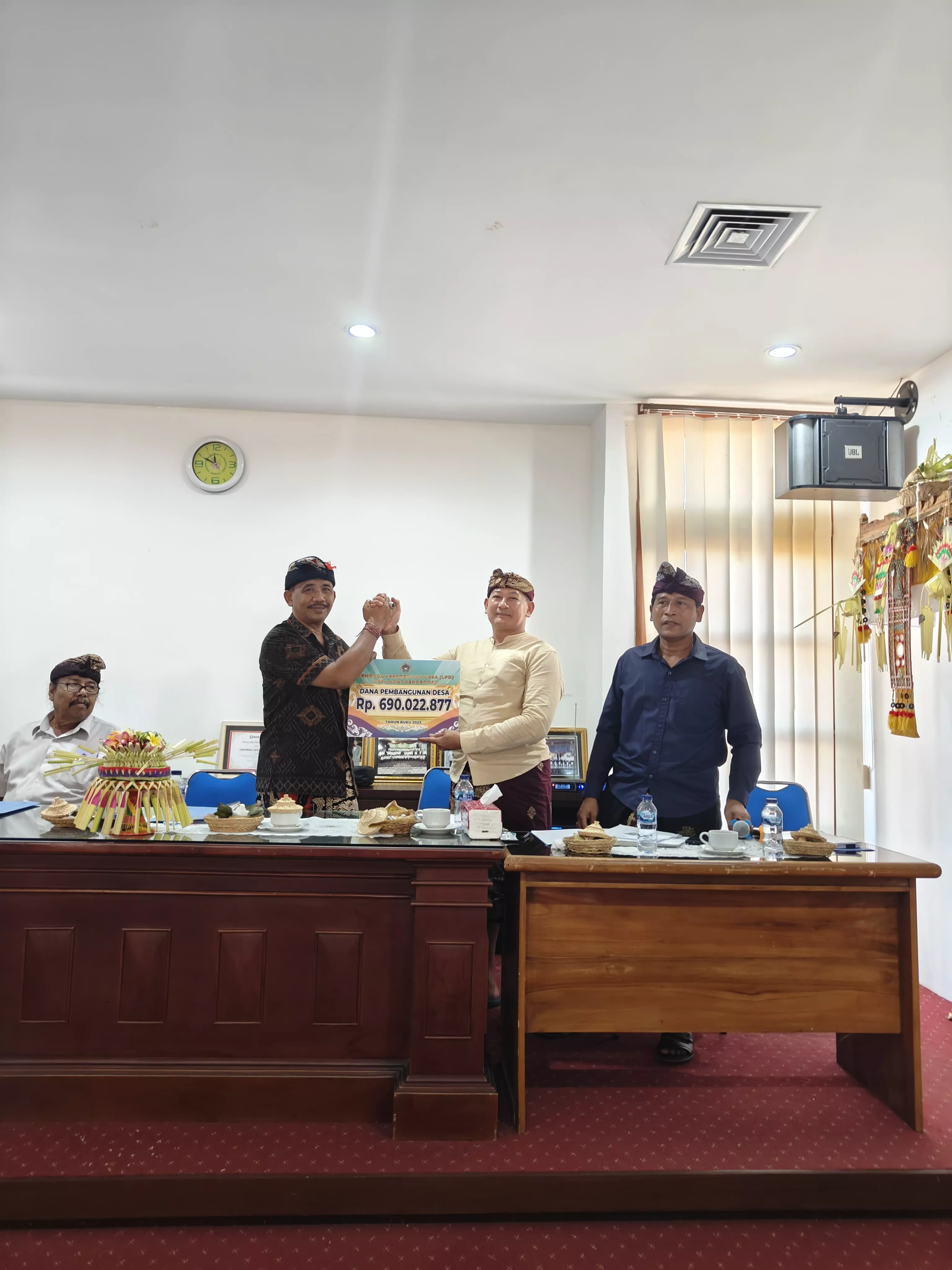 Bendesa Desa Adat Kerobokan, Apresiasi dan Dorong Kemajuan LPD demi Kesejahteraan Desa Adat