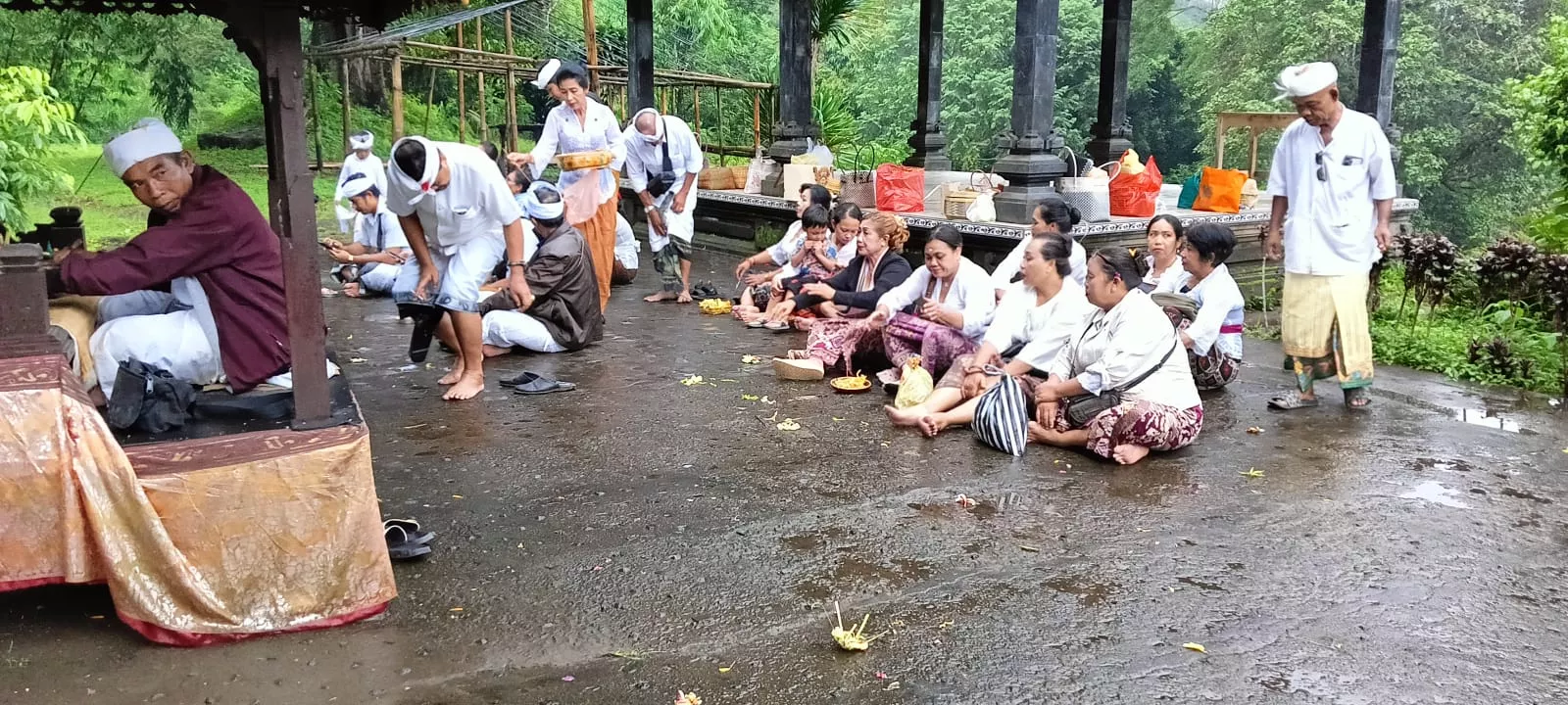 Pragina Klungkung Gelar Sembahyang dan Doa Bersama untuk Kemenangan Prabowo