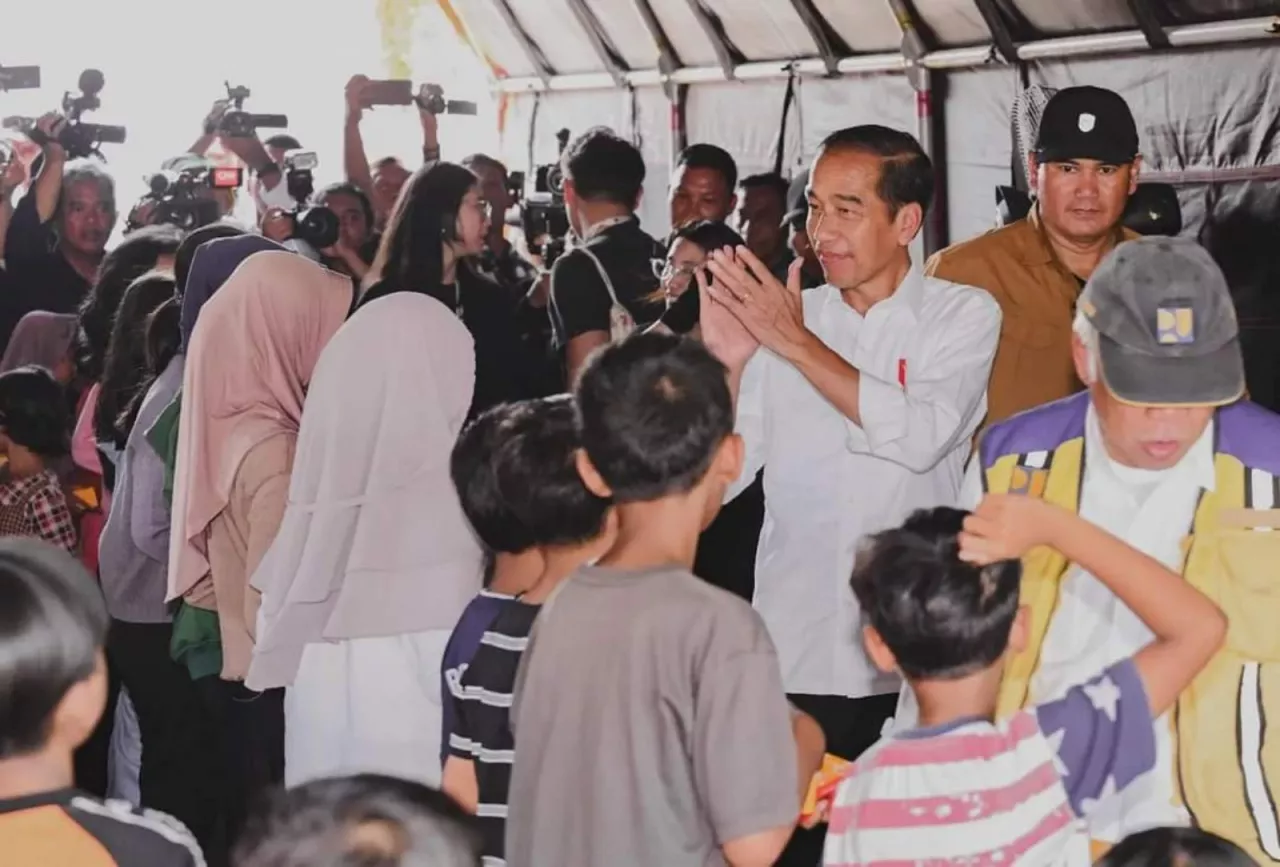 Jokowi Sebut Banjir Demak Tidak Hanya Tinggalkan Genangan Air, Tapi Juga Harapan