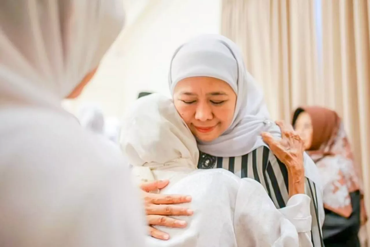 Khofifah Sebut Indonesia Jadi Negara Paling Dermawan, Bulan Ramadan Ditingkatkan Lagi