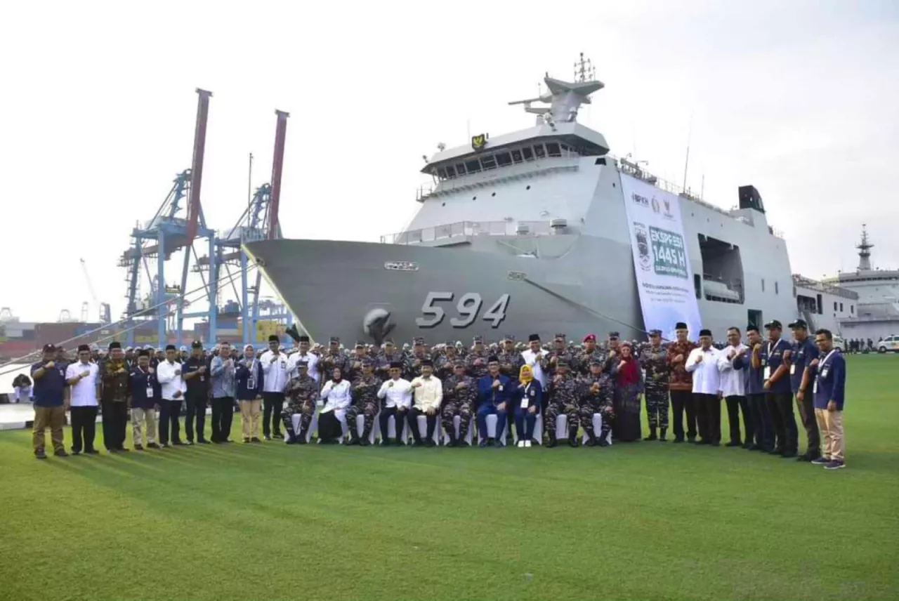 Baznas dan TNI-AL Gelar Pesantren Kilat Bertajuk 'Ekspresi' di Kapal Perang KRI Semarang
