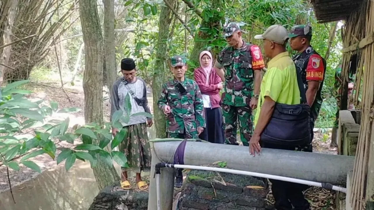 TNI AD Bantu Petani Modung Atasi Kekeringan dengan Pompanisasi, Sumur Bor dan Pompa Air