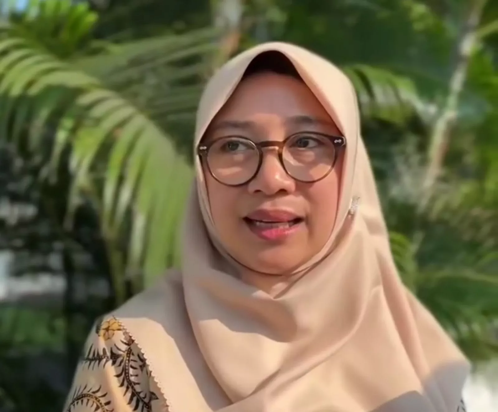 Ipuk Fiestiandani Berangkatkan Pawai Tarhib Ramadan dari Halaman Kantor Bupati