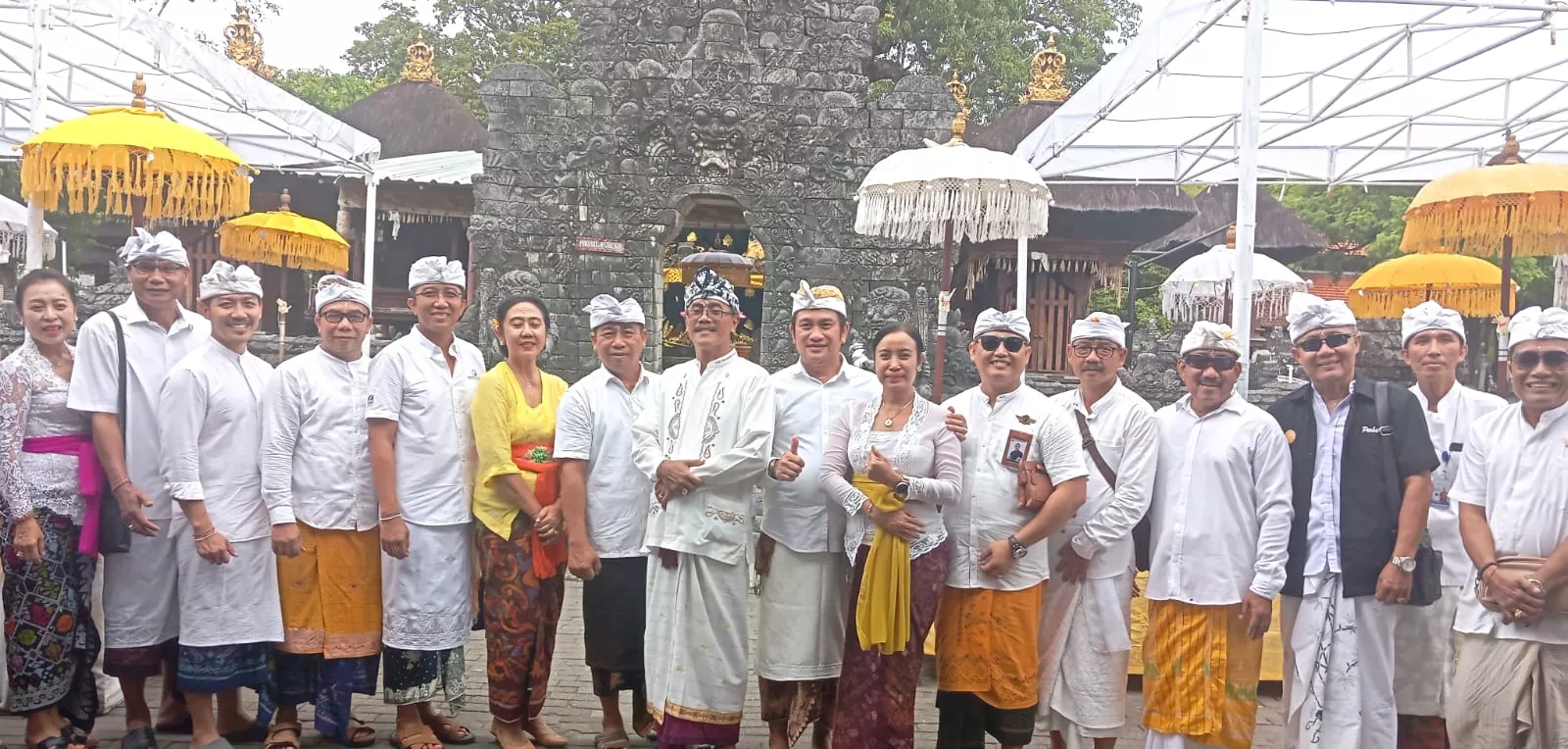 Persiapan Rakerda DPD Perbarindo Bali, Dimulai Persembahyangan Bersama di Pura Dalem Sakenan