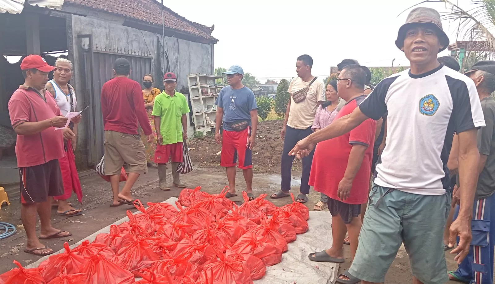 Hari Raya Kuningan, Ada Potongan Harga Daging Babi dari Koperasi Suwat Mensari
