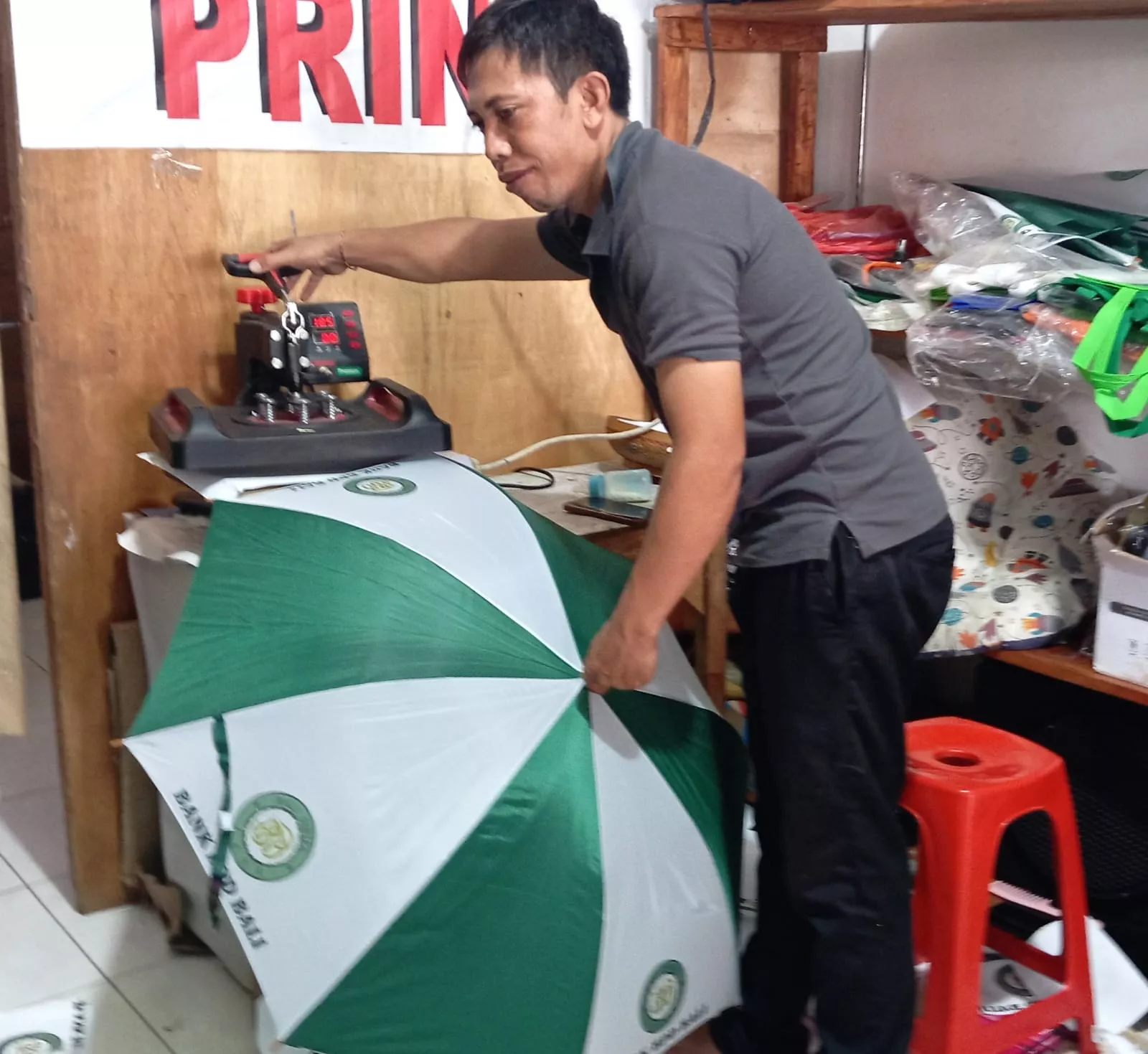 CV Lumbung Amerta Sari Beri Penawaran Spesial, Souvenir Gratis Ongkir untuk LPD Bali