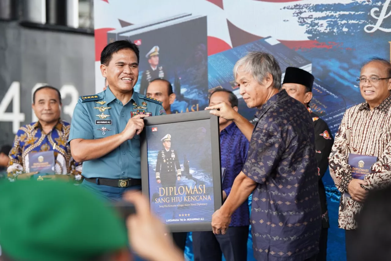 Bedah Buku "Diplomasi Sang Hiu Kencana" Bahas Hubungan Indonesia di Asia Tenggara
