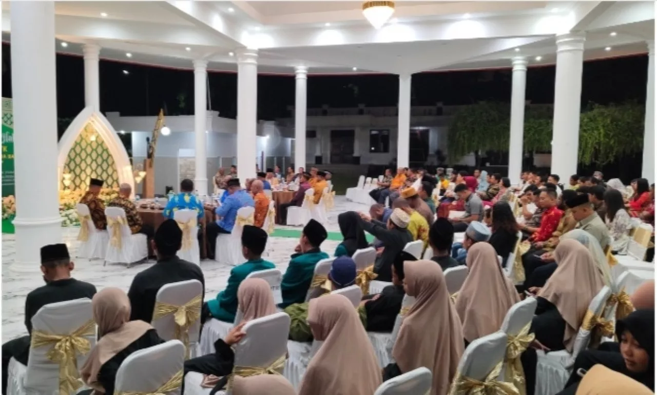 IKAPTK Papua Barat Gelar Halal Bi Halal, Ali Baham Ungkap Filosofi Satu Tungku Tiga Batu