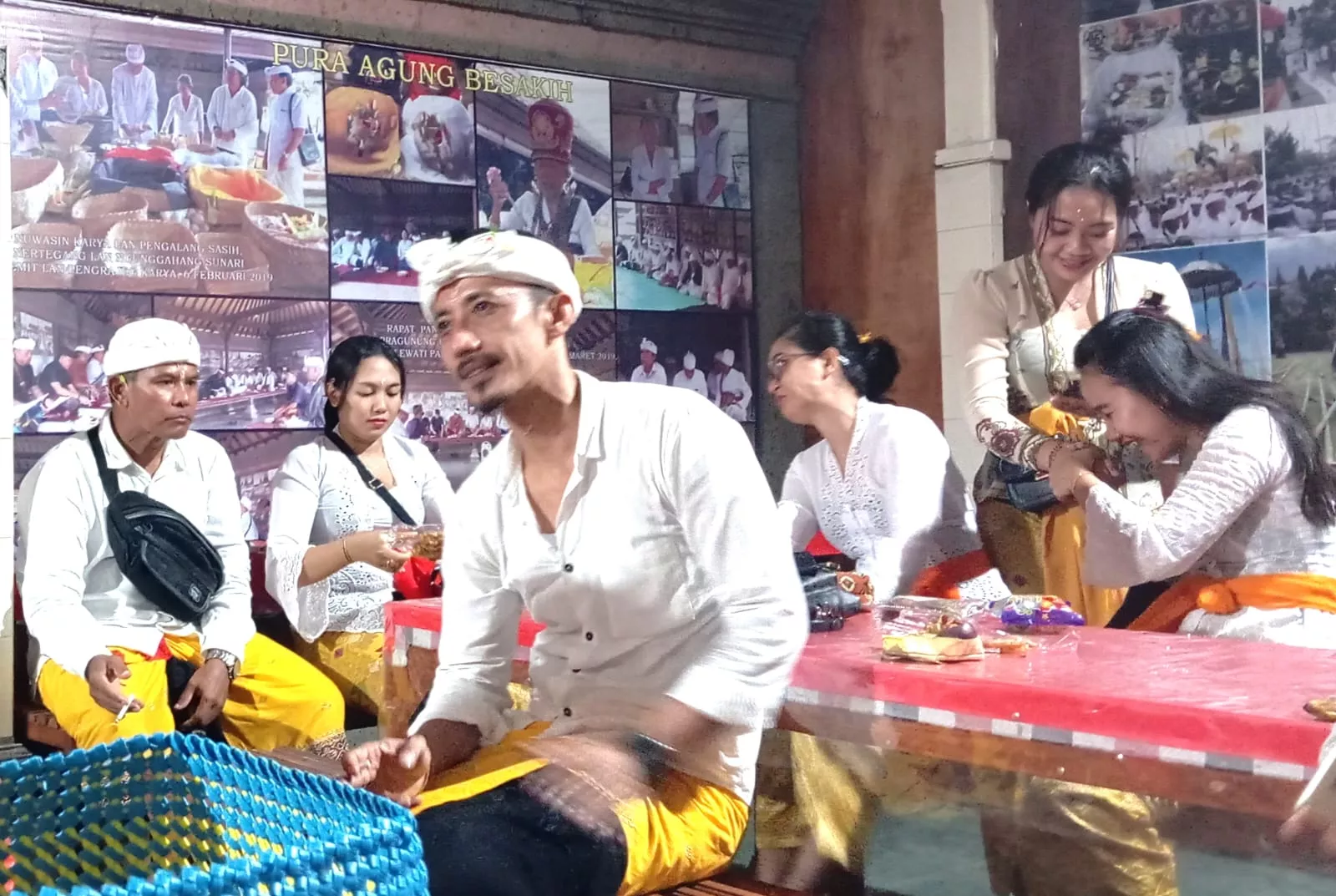 PT BPR Suryajaya Ubud (Bank Surya) Menggelar Tirtayatra di Pura Agung Besakih