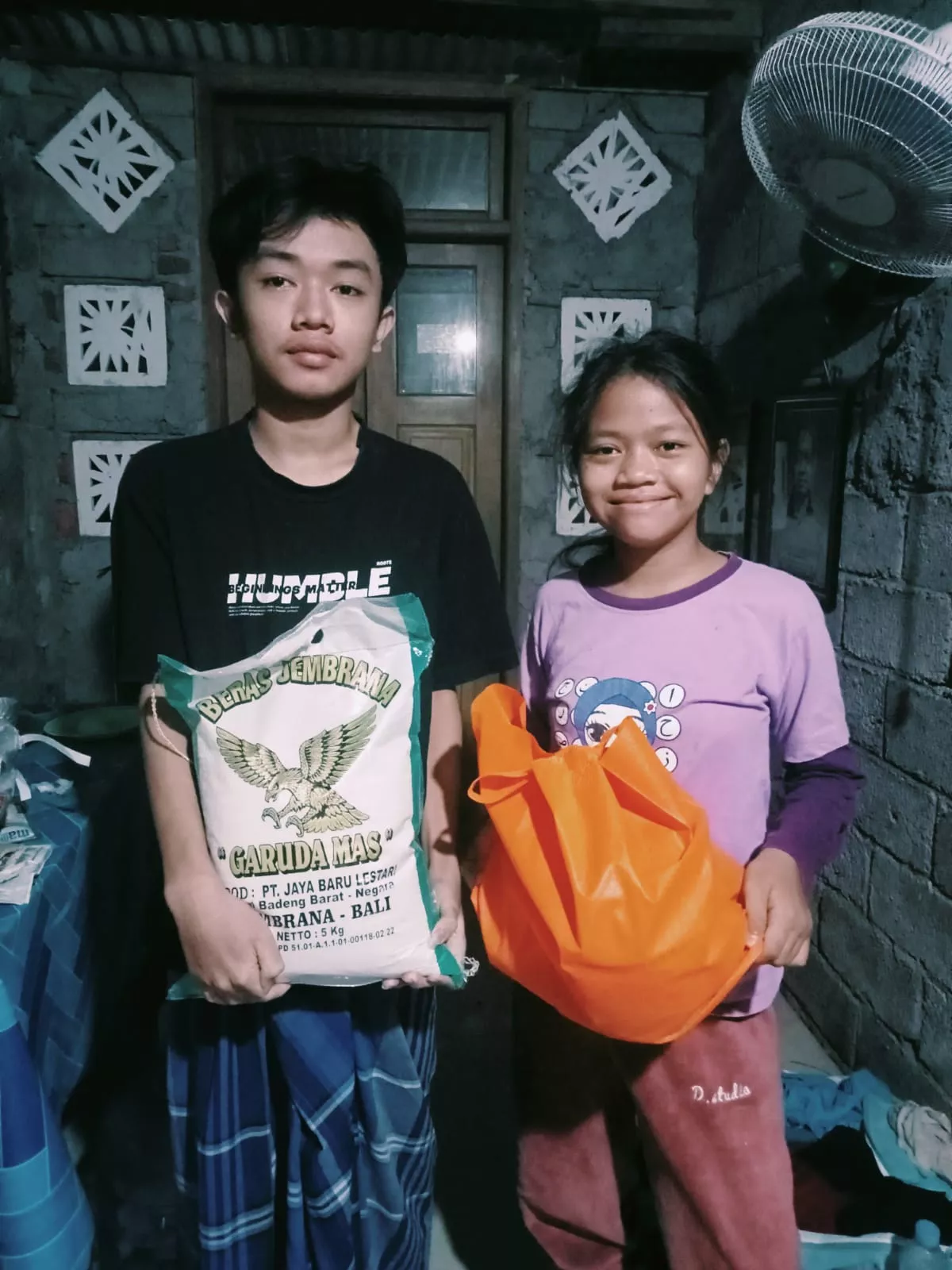Sinar Cinta Ibu di Balik Kegelapan, Kisah Yunita dan Anak-anaknya Menginspirasi
