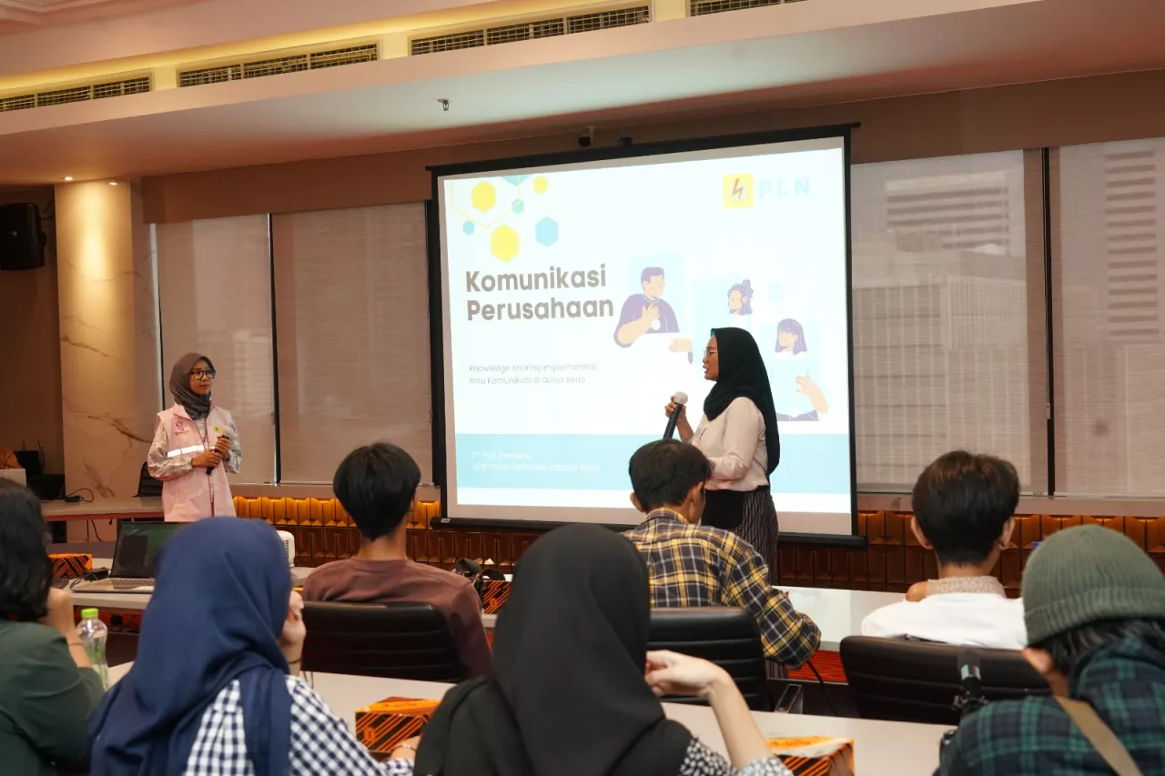 Srikandi PLN UID Jakarta Raya Mengajar